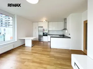 Pronájem bytu 3+kk, Praha - Stodůlky, Svitákova, 70 m2