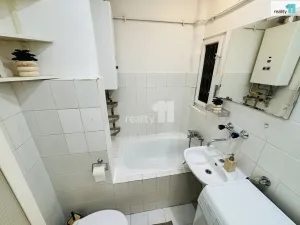 Pronájem bytu 1+kk, Praha - Vršovice, Slovinská, 24 m2