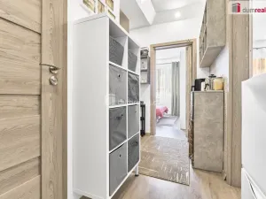 Prodej bytu 2+kk, Karlovy Vary, Charkovská, 48 m2
