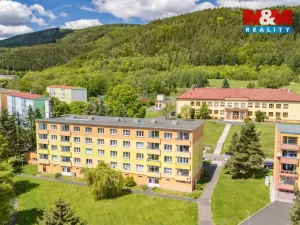 Prodej bytu 2+1, Hroznětín, Sídliště, 56 m2