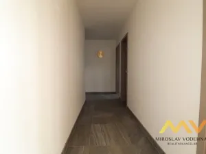 Pronájem bytu 2+kk, Hradec Králové - Třebeš, Pod Svahem, 62 m2