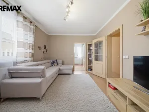 Prodej bytu 3+1, Chodov, Obránců míru, 52 m2