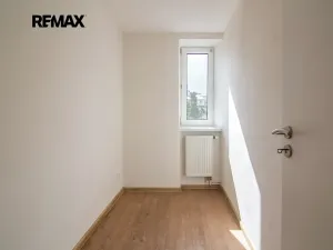 Pronájem bytu 2+1, Břeclav, Olbrachtova, 67 m2