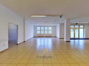Pronájem obchodního prostoru, Uničov, Šumperská, 450 m2