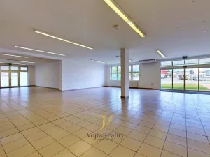 Pronájem obchodního prostoru, Uničov, Šumperská, 450 m2