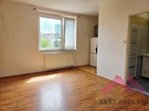 Pronájem bytu 1+kk, Praha - Nusle, Sevřená, 28 m2