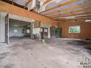 Prodej rodinného domu, Holetín, 400 m2