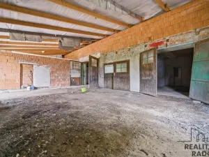 Prodej rodinného domu, Holetín, 400 m2