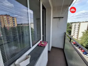 Pronájem bytu 2+1, Karlovy Vary, Krymská, 51 m2