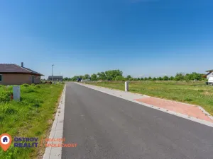 Prodej pozemku pro bydlení, Újezd, 768 m2