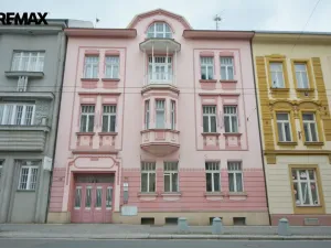 Pronájem kanceláře, Hradec Králové, Československé armády, 100 m2