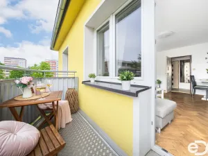 Prodej bytu 3+1, Mnichovo Hradiště, Víta Nejedlého, 71 m2