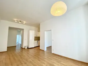 Pronájem bytu 2+kk, Praha - Smíchov, Na Celné, 55 m2