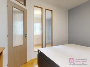 Pronájem bytu 4+1, Hodonín, Cihlářská čtvrť, 77 m2