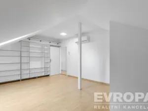 Pronájem rodinného domu, Průhonice, U Cihelny, 237 m2