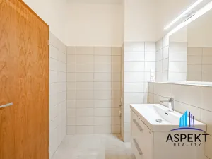 Pronájem bytu 2+1, Praha - Vinohrady, Londýnská, 65 m2