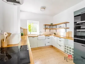 Prodej rodinného domu, Babice, Na Návsi, 207 m2