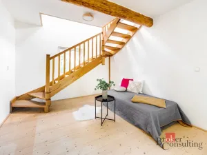 Prodej rodinného domu, Babice, Na Návsi, 207 m2