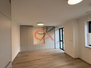 Pronájem bytu 1+kk, Rožnov pod Radhoštěm, Nerudova, 33 m2