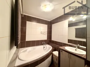 Prodej bytu 2+1, Tachov, Zárečná, 57 m2