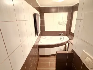 Prodej bytu 2+1, Tachov, Zárečná, 57 m2