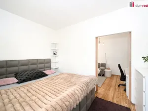 Prodej bytu 2+1, Praha - Karlín, Pernerova, 44 m2