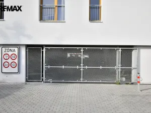 Prodej bytu 1+kk, Hradec Králové - Třebeš, Svatojánská, 28 m2