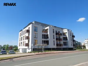Prodej bytu 1+kk, Hradec Králové - Třebeš, Svatojánská, 33 m2