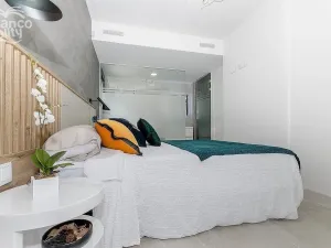 Prodej rodinného domu, San Miguel de Salinas, Alicante, Španělsko, 92 m2