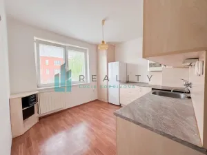 Prodej bytu 4+1, Hodonín, třída Bří Čapků, 73 m2