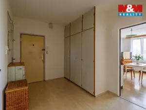 Prodej bytu 3+1, Praha - Kamýk, Zárubova, 78 m2