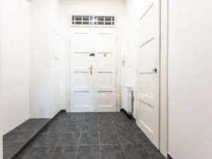 Pronájem bytu 2+kk, Praha - Holešovice, Přístavní, 53 m2