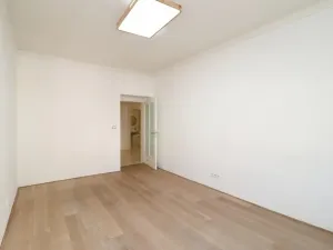 Pronájem bytu 3+1, Praha - Vinohrady, Vinohradská, 105 m2
