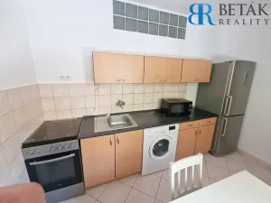 Pronájem bytu 1+1, Přerov, Bratrská, 34 m2
