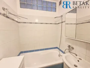 Pronájem bytu 1+1, Přerov, Bratrská, 34 m2