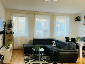 Prodej bytu 4+kk, Milovice, Kaštanova, 92 m2