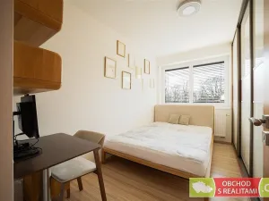 Prodej bytu 3+kk, Praha, Studnická, 73 m2