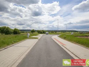 Prodej pozemku, Stolany, 1366 m2