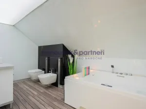 Prodej vily, Mezouň, 306 m2