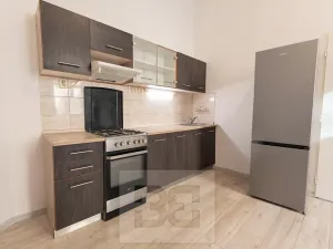 Pronájem bytu 2+kk, Praha - Holešovice, Letohradská, 43 m2