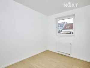 Pronájem bytu 2+kk, České Budějovice, Nádražní, 37 m2