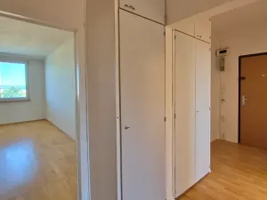 Pronájem bytu 3+1, Praha - Modřany, Vokrojova, 78 m2