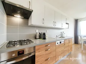 Pronájem bytu 3+kk, Praha - Ruzyně, Dědinská, 77 m2