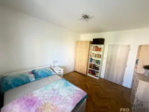 Prodej bytu 3+1, Znojmo, Pražská sídl., 72 m2