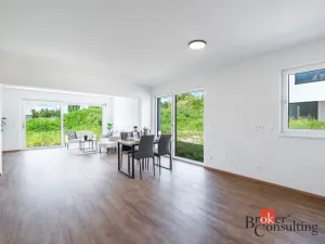 Pronájem rodinného domu, Dubí, Zahradní, 119 m2