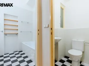 Prodej bytu 2+1, Praha - Bubeneč, náměstí Interbrigády, 95 m2