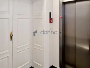 Pronájem kanceláře, Praha, Václavské náměstí, 466 m2
