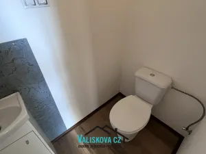 Pronájem obchodního prostoru, Kroměříž, Riegrovo náměstí, 130 m2