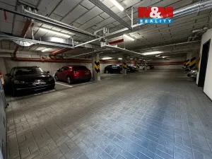 Pronájem garážového stání, Pardubice - Pardubičky, Východní, 14 m2