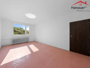 Prodej bytu 3+1, Povrly, Sídliště II, 84 m2